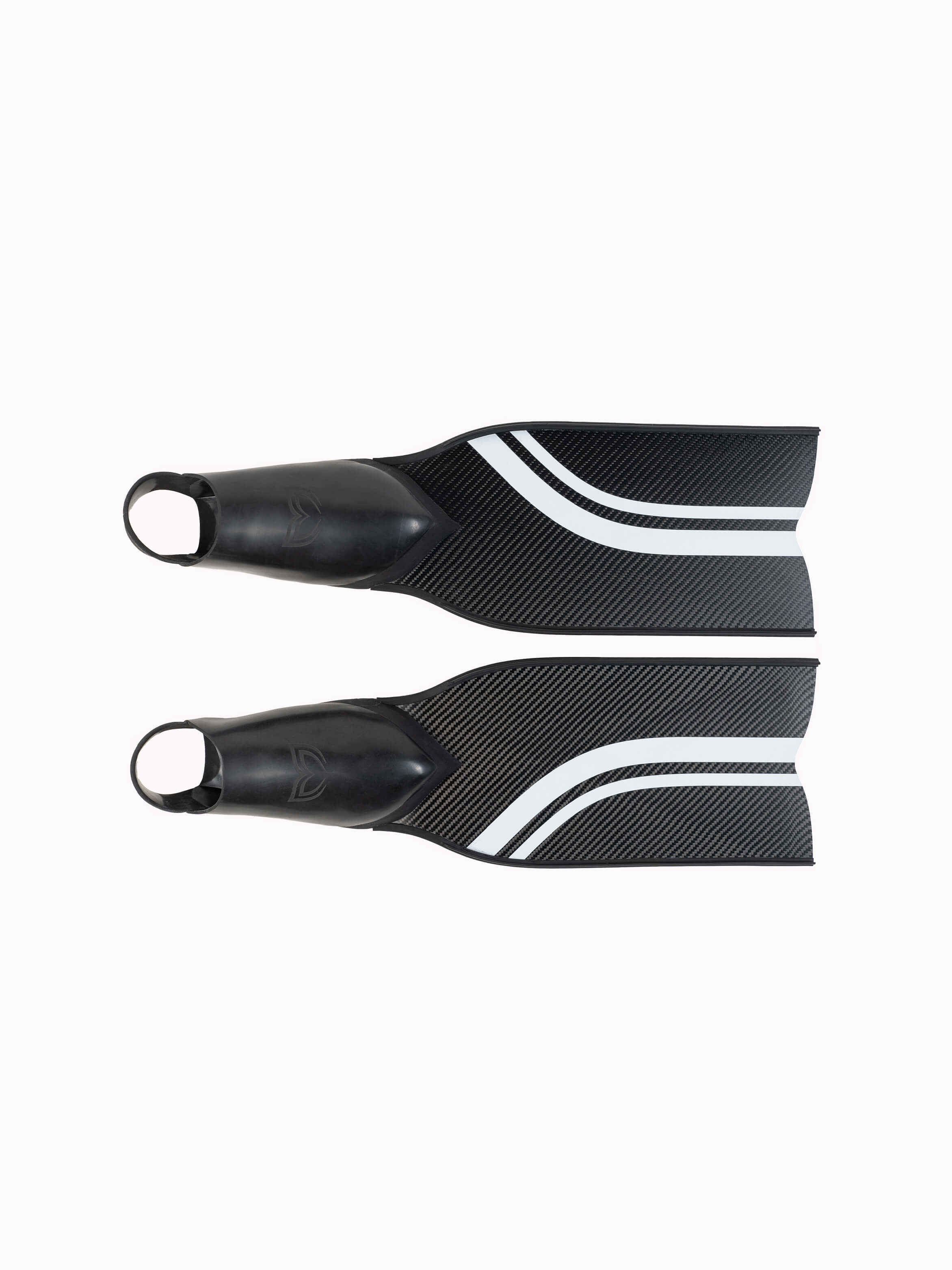 Molchanovs PRO Short Bifins 3 Carbon in white stripe colorway, top view of carbon fiber blades with black rubber foot pockets