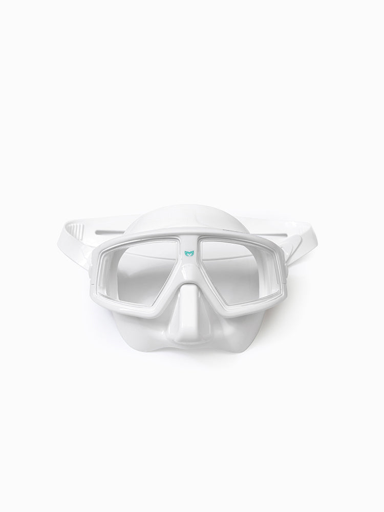 Molchanovs CORE freediving dive mask, all-white frame and silicone skirt, front view