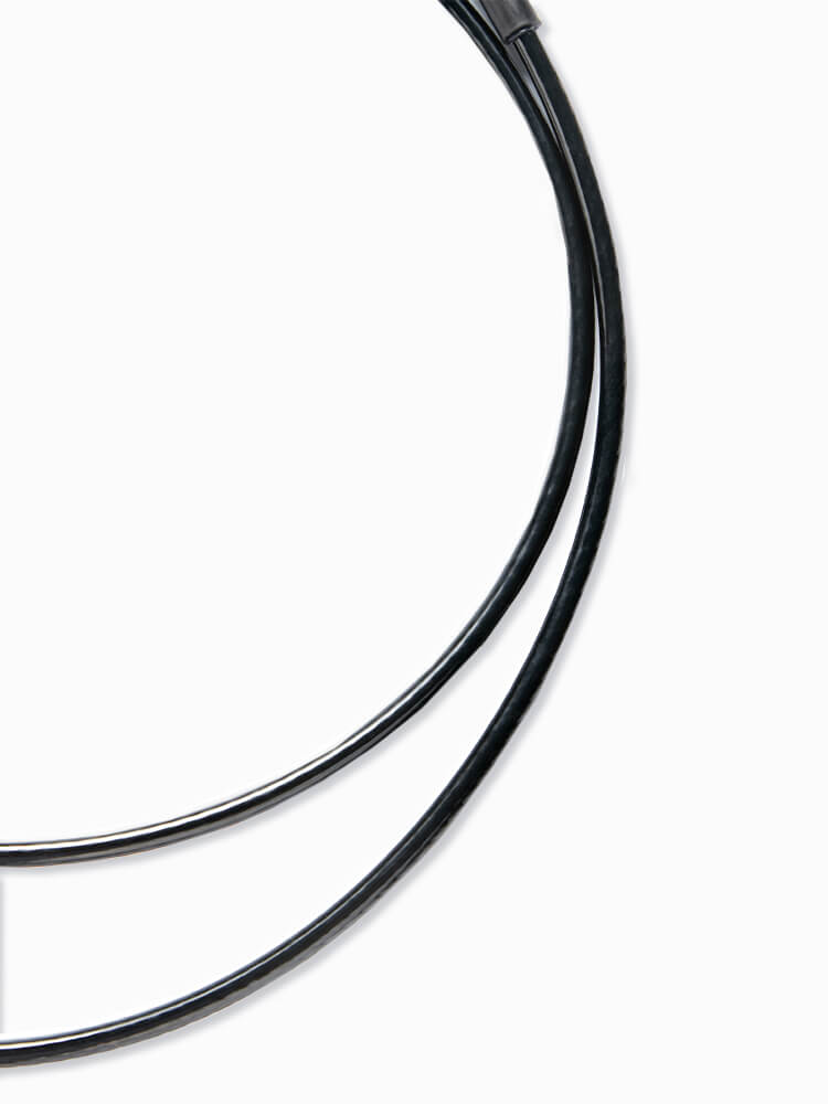 3.5mm coated stainless cable of the Molchanovs freediving lanyard showing cable diameter and finish